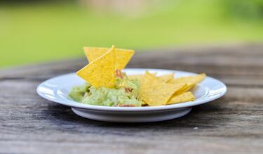 Cómo preparar el guacamole para el Super Bowl 2024: recetas, ingredientes, salsas y con qué comerlo