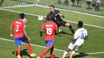 Keylor Navas fue elegido mejor jugador del partido Costa Rica-Inglaterra.