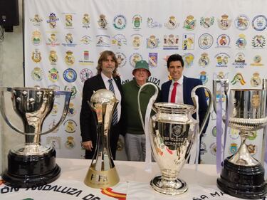 Juan José ‘Sandokan’ y Óscar Miñambres apadrinaron el 40º aniversario de la Peña de Valdepeñas de Jaén y los 24 años de la Federación Andaluza de Peñas.