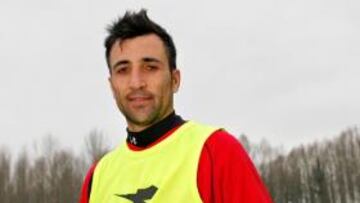 <b>EN FORMA. </b>Óscar Álvarez, ejercitándose con el Girona.