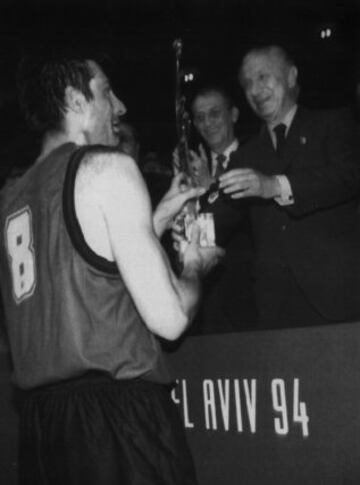 El equipo catalán ganó su primer título europeo en 1981, fue la copa Korac. Hasta la fecha tiene en su haber una Copa de Europa (en la foto), dos Copas Korac, una Eurocup y una FIBA EuroChallenge. 