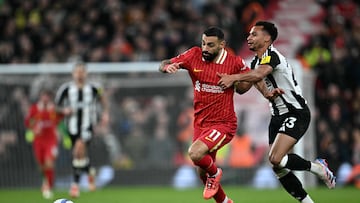 Salah ante Jacob Murphy.