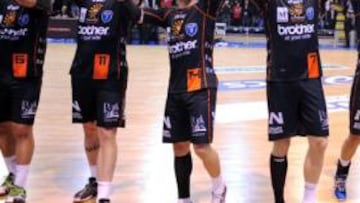 SEÑALADOS. La policía judicial de Montpellier descubrió que las esposas o parejas de los jugadores y de otros responsables del club habían apostado contra el club en tres estancos.