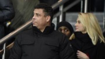 Ronaldo se dejó caer por las gradas del Parque de los Príncipes para presenciar el PSG-Chelsea de Champions League