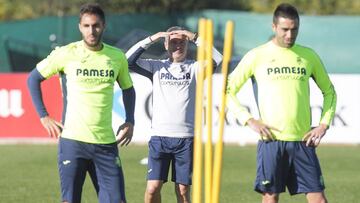 Adrián y Soldado vuelven a ser pareja de ataque en el campo