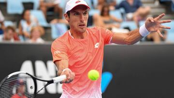 Leonardo Mayer durante un partido.