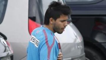 Forlán y Perea regresan a los entrenos y Agüero continúa su recuperación