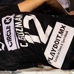 Carlos Guzmán es baja del Necaxa por fractura en la tibia