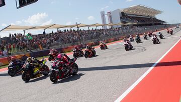 Parrilla de MotoGP durante la salida del GP de las Américas 2023.