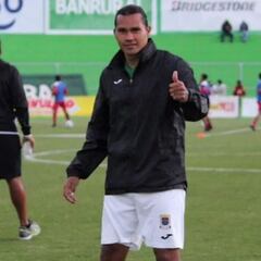 Gullit Peña se luce en Antigua de Guatemala con un doblete