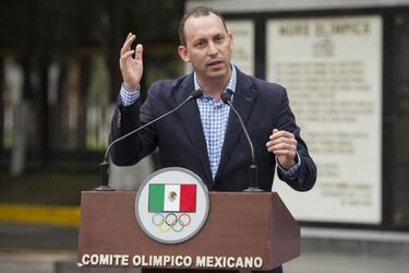 "En LMB propusimos reducciones de salario, incluido el presidente"