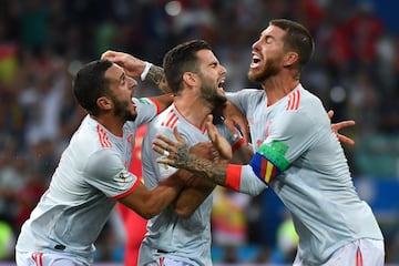 2-3. Nacho Fernández celebró el tercer gol.