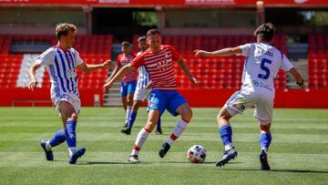 Imagen del partido entre el Recreativo Granada y el Recreativo de Huelva.