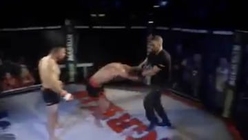 Un árbitro pone en riesgo la vida de un luchador de MMA y éste se vuelve loco a puñetazos contra él