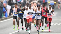 Kipchoger lidera el grupo en Boston.