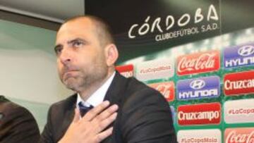 El entrenador del Córdoba, Esnaider.