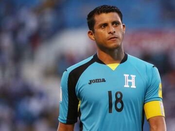 Arquero de 39 años que milita en el Olimpia desde el 2005 (427 apariciones). De 1997 a 2005 estuvo con el Motagua (368). Debutó en el 2000 con la selección y ya suma 135 partidos disputados.