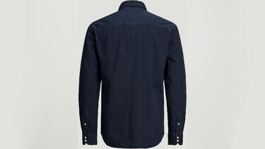 No busques más, si está de moda es por algo: la camisa de algodón de Jack & Jones que está triunfando este otoño 
