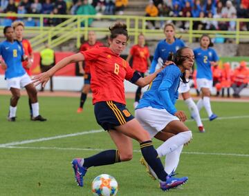 España ganó 2-1 a Brasil.