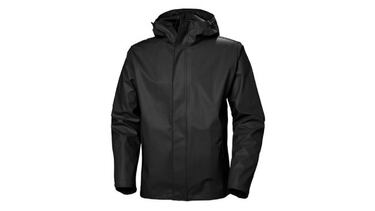 Elige el mejor impermeable, chubasquero o cortaviento y anticpate al oto?o con Helly Hansen