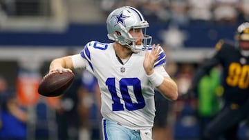 ARLINGTON, TX - OCTOBER 02: Dallas Cowboys Quarterback Cooper Rush (10) drops back to pass during the game between the Washington Commanders and Dallas Cowboys on October 2, 2022 at AT&T Stadium in Arlington, TX.  (Photo by Andrew Dieb/Icon Sportswire via Getty Images)