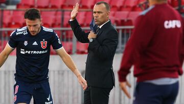 Futbol, Universidad de Chile vs Deportes Antofagasta
Trigesima cuarta fecha, campeonato nacional 2020.
El entrenador de Universidad de Chile Rafael Dudamel da instrucciones a sus jugadores durante el partido de futbol de primera division disputado en el estadio Nacional de Santiago, Chile.
13/02/2021
Dragomir Yankovic/Photosport
Football, Universidad de Chile vs Deportes Antofagasta
34th date, 2020 National Championship.
Universidad de Chile`s manager Rafael Dudamel instructs his players during the first division football match held at the Nacional stadium in Santiago, Chile.
13/02/2021
Dragomir Yankovic/Photosport