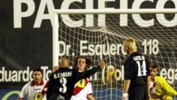 <b>ÚLTIMA VISITA. </b>El Madrid venció en su última incursión en Vallecas por 2-3 y Roberto Carlos hizo el 1-2. Onopko, el actual segundo entrenador del CSKA, jugaba en el Rayo...