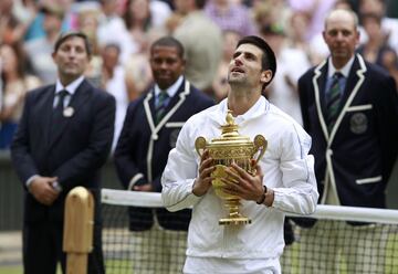 El tenista serbio ganó al español por 6-4, 6-1, 1-6 y 6-3.