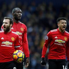 Oficial: Herrera deja el United y a Mata le ofrecen renovar