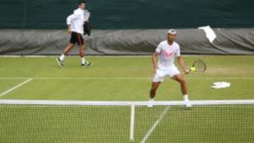 Djokovic y Nadal, en hierba.  