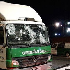 Hincha de Colo Colo murió tras ser atropellado por camión de Carabineros