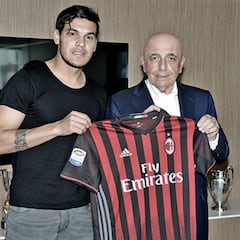 El Paraguayo Gustavo Gómez nuevo jugador del AC Milán