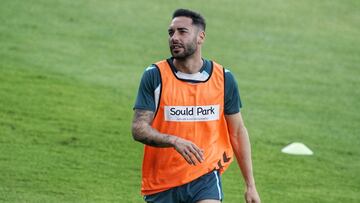 Víctor García, en un entrenamiento con el Málaga.