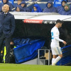 Zidane elogia a Isco y vuelve a proteger a Benzema
