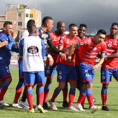 Pasto golea, aprovecha caída de Millonarios y se mete a la final