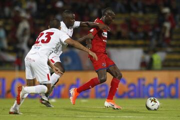 Independiente Medellín goleó al América de Cali en un gran partido en el Atanasio Girardot. Cano, Ricaurte, Cadavid, Delgado y Quiñones, figuras. 