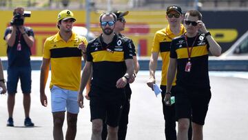 Carlos Sainz dando la vuelta al circuito.