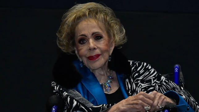 “Se le colapsó un pulmón a Silvia Pinal”