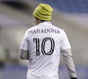 Nicolás Lodeiro rinde homenaje a Diego Maradona