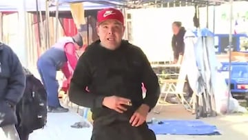 Un hombre se baja los pantalones y la TV chilena lo capta en vivo: lo que ocurre es indignante