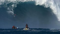 Patri McLaughlin surfeando la ola más alta de la historia en Jaws, Maui, Hawái.