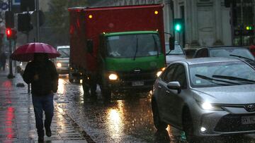 Lluvia en Santiago: a qué hora comienzan las precipitaciones y el horario donde se desatará el temporal más intenso