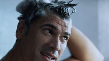 Así es el champú anticanas más vendido en Amazon: adiós al pelo blanco en cada lavado de forma natural
