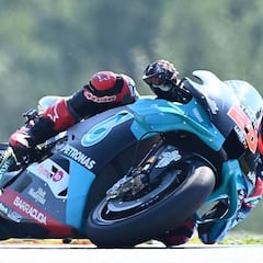 Quartararo reacciona con la Yamaha en el último suspiro