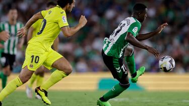 SEVILLA, SPAIN - SEPTEMBER 11: Luiz Henrique of Real Betis during the La Liga Santander match between Real Betis Sevilla v Villarreal at the Estadio Benito Villamarin on September 11, 2022 in Sevilla Spain (Photo by Eric Verhoeven/Soccrates/Getty Images)