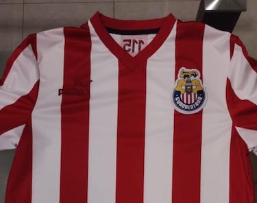 Filtran camiseta retro que celebraría los 115 años de Chivas