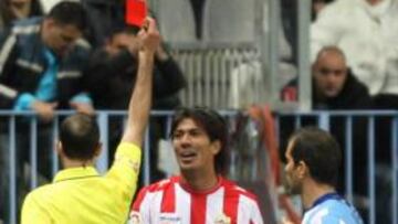 <b>EXPULSADO. </b>Ulloa, en el momento de su expulsión.