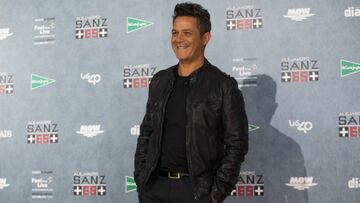 Alejandro Sanz antes de su concierto Más es Más en el VIcente Calderón de Madrid