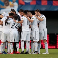 Zlatan Ibrahimovic and Efraín Álvarez: partners in crime