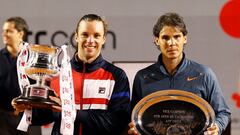 El tenista argentino Horacio Zeballos posa junto a Rafa Nadal en la entrega de trofeos del torneo de Viña del Mar 2013.